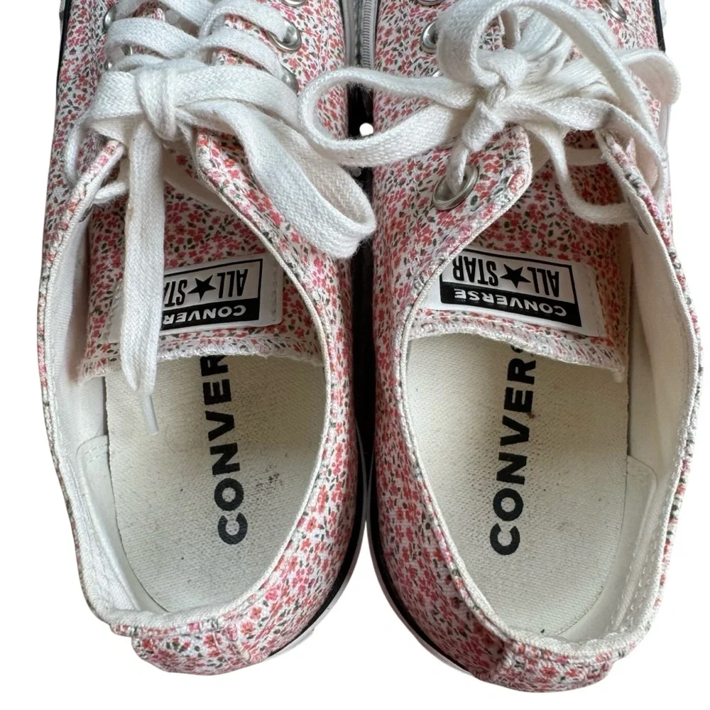 Converse Women's Chuck Taylor All Star Size 8 Vintage Floral Sneakers 568378C